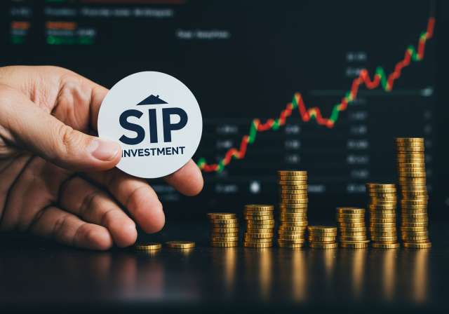 Interest & APY Explained: Compounding Your Way to Wealth 1 Unlock the power of the Indian Stock Mar img1 6
