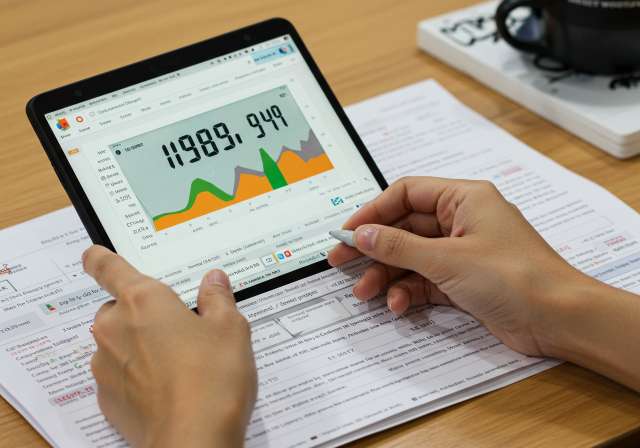 Unlock your financial goals with our Cro img1 6
